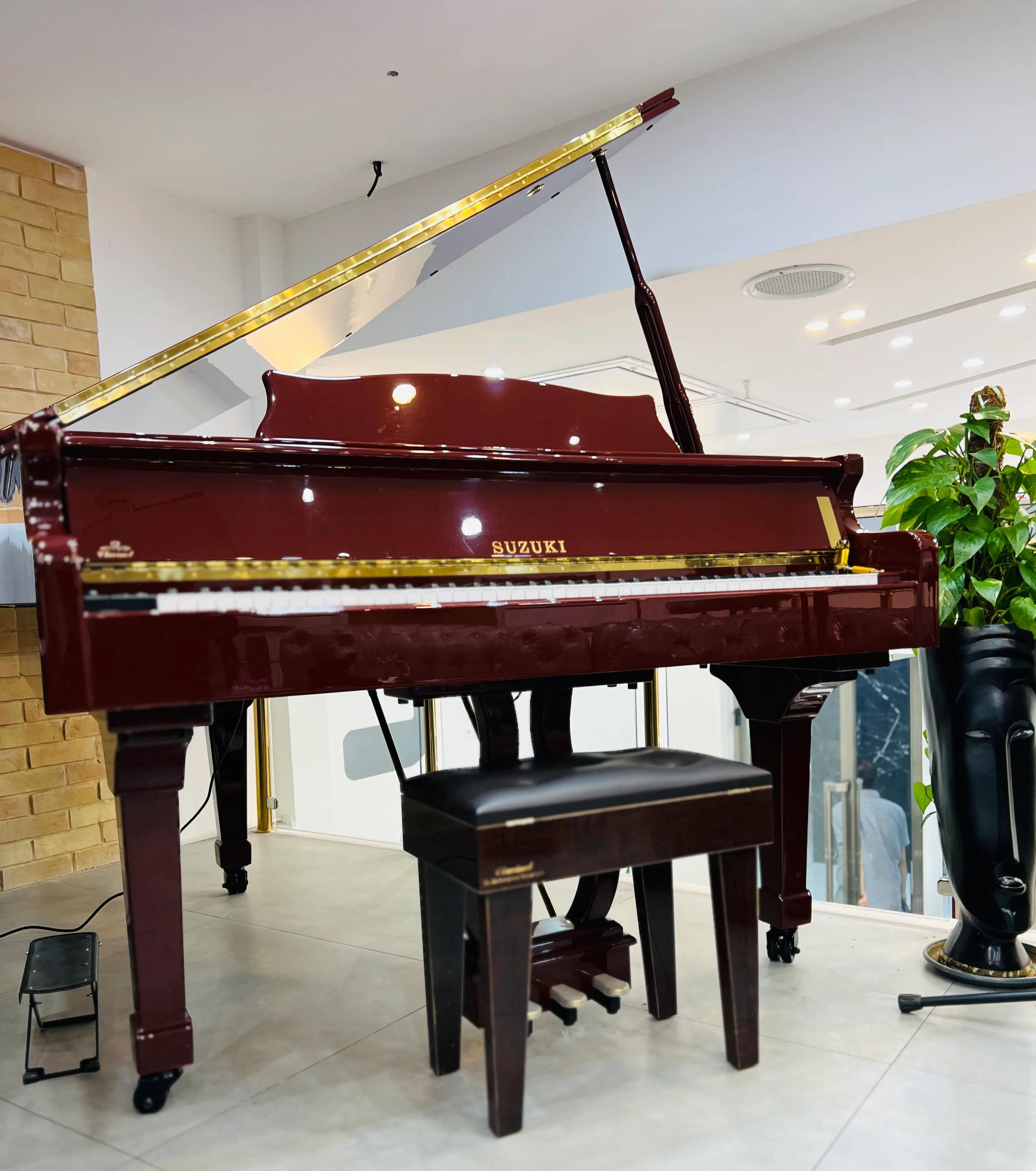 پیانو سوزوکی طرح گرند